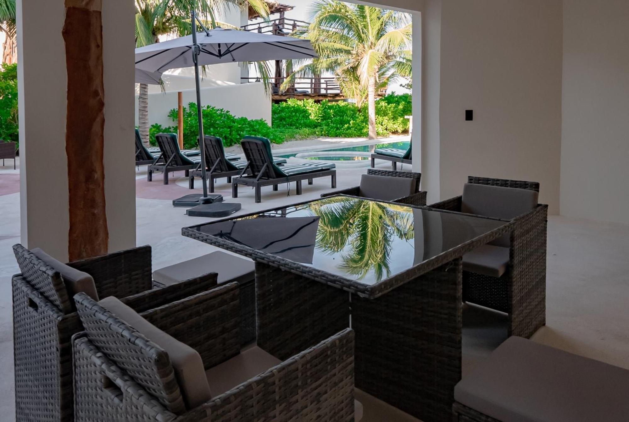 Beach Front Hotel Boutique Dk House Isla Holbox Exterior foto